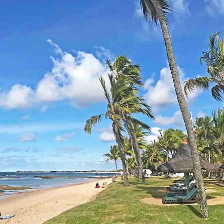 Apartamento Amplo Com Varanda Aconchegante - 10 Min A Pe Da Vila De Praia Do Forte Praia do Forte Exterior photo