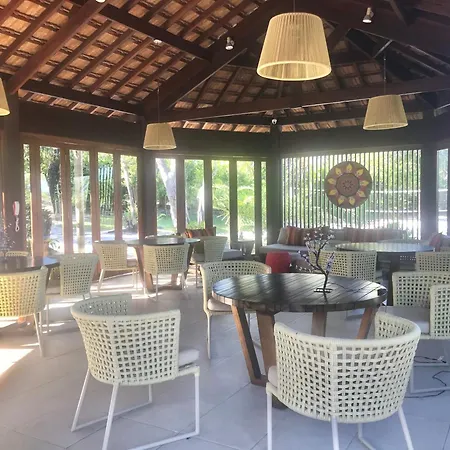 Apartamento Amplo Com Varanda Aconchegante - 10 Min A Pe Da Vila De Praia Do Forte Praia do Forte Exterior photo