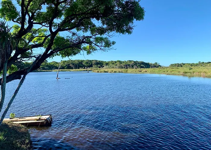 Apartamento Amplo Com Varanda Aconchegante - 10 Min A Pe Da Vila De Praia Do Forte