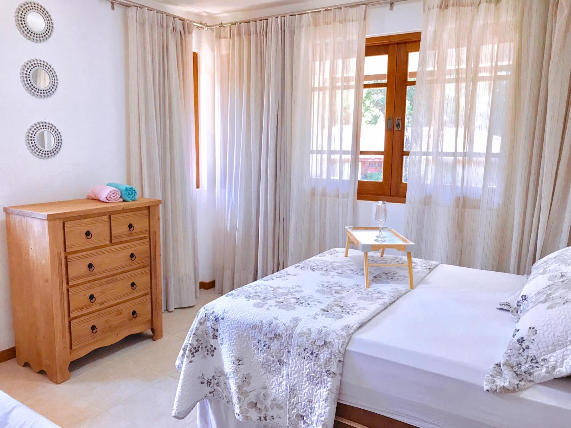 Apartamento Amplo Com Varanda Aconchegante - 10 Min A Pe Da Vila De Praia Do Forte Praia do Forte